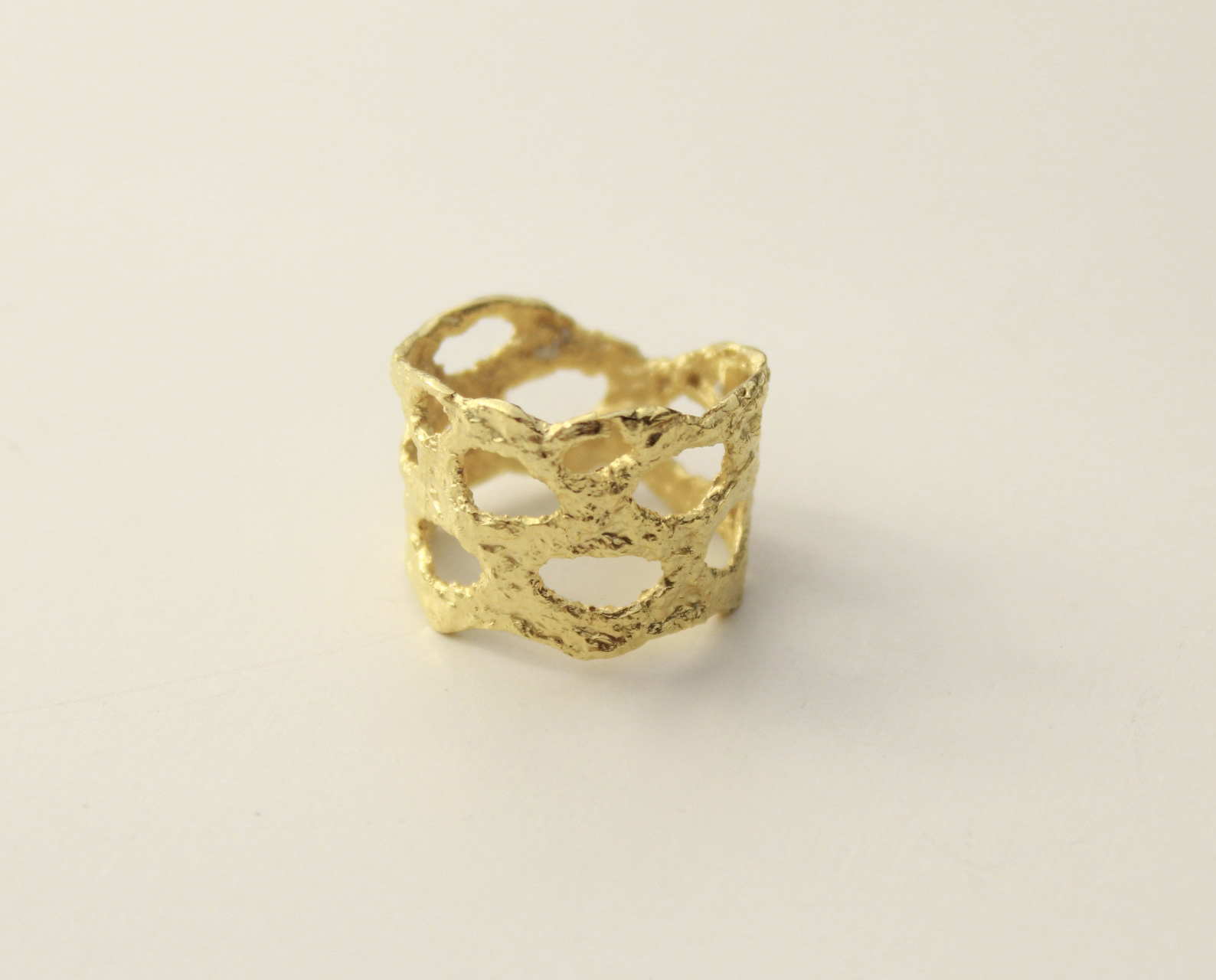 crown lace ring - adriana guelfi herrera - jeweller by nature