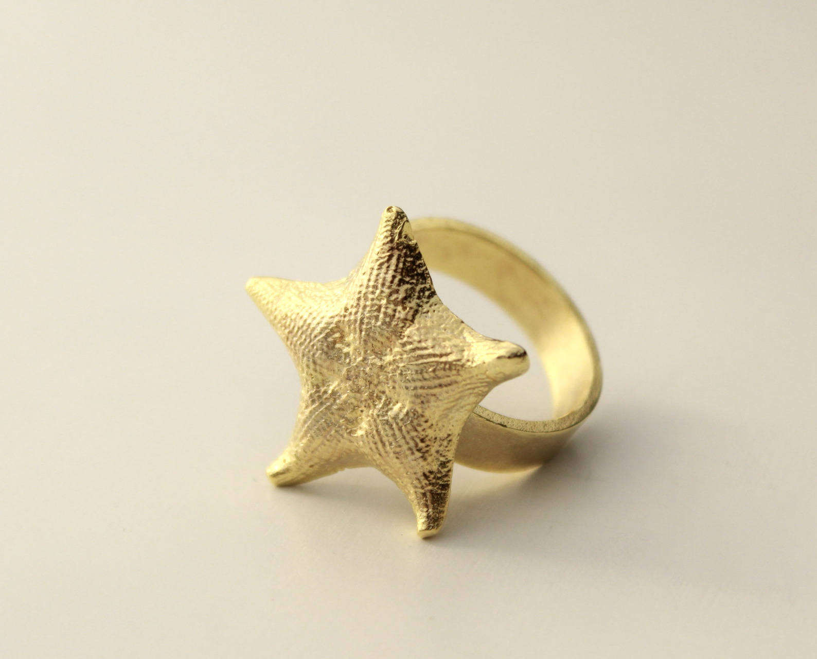 anillo starfish - adriana guelfi herrera - joyera por naturaleza